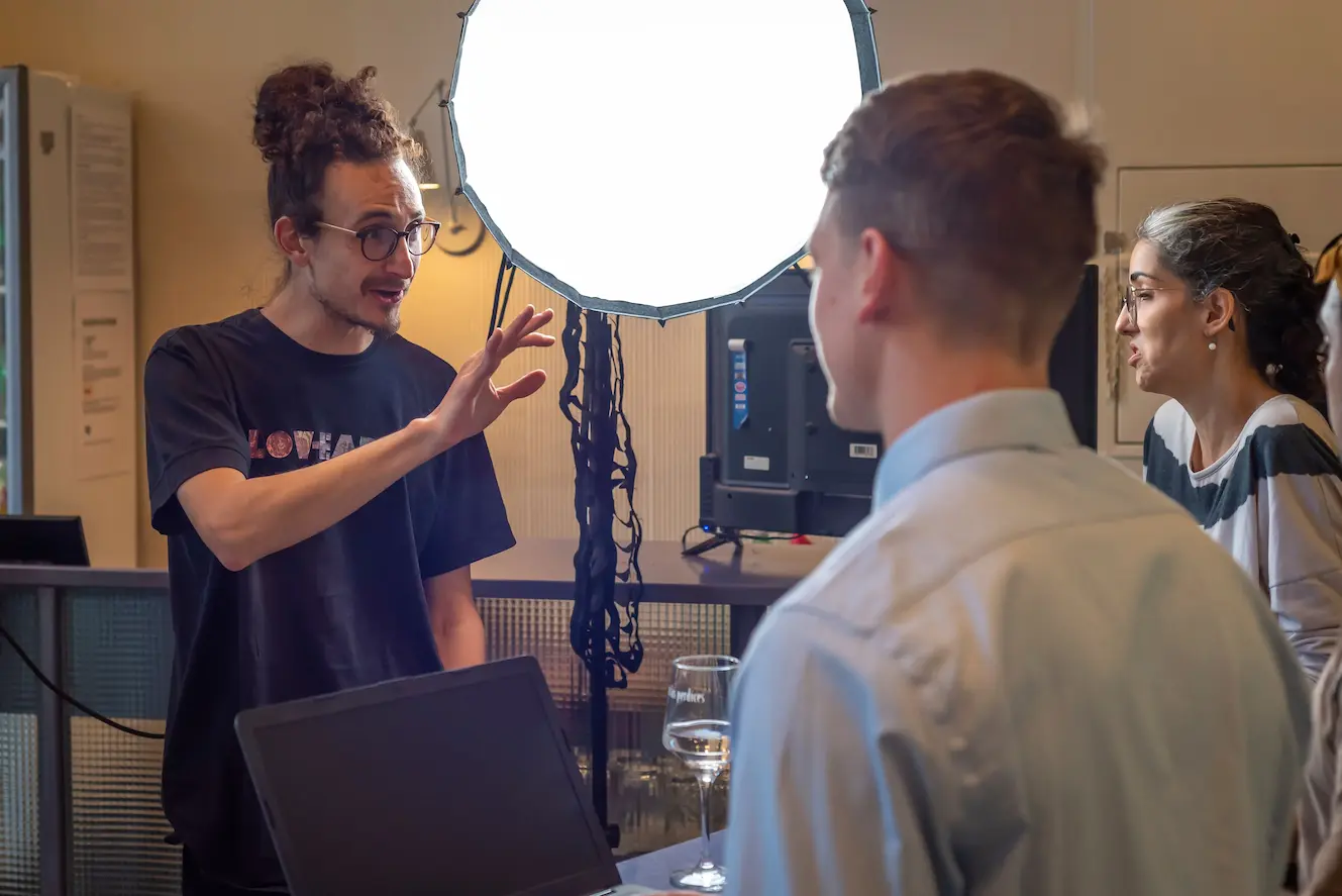 Actor profesional en set